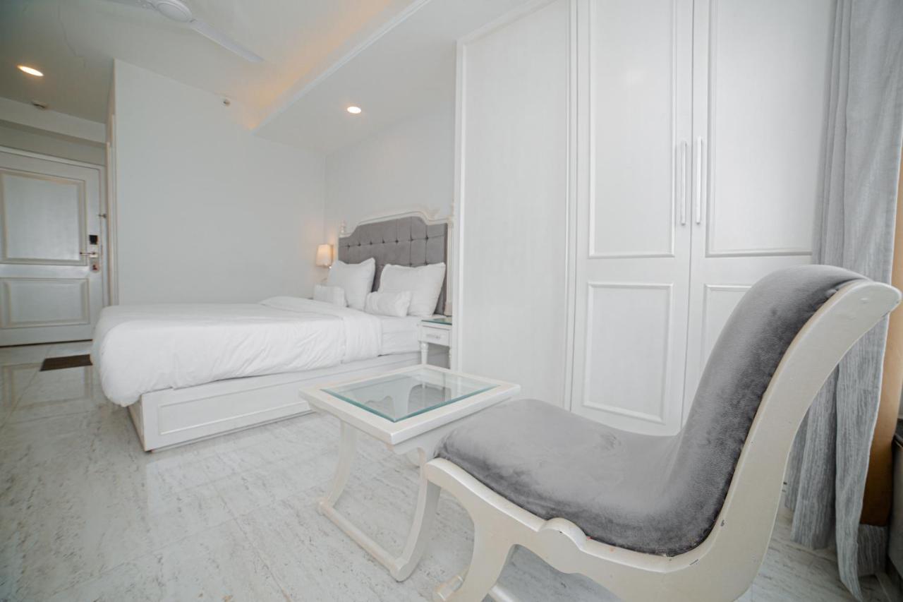 Pearl Courtyard Hotel Benares Buitenkant foto