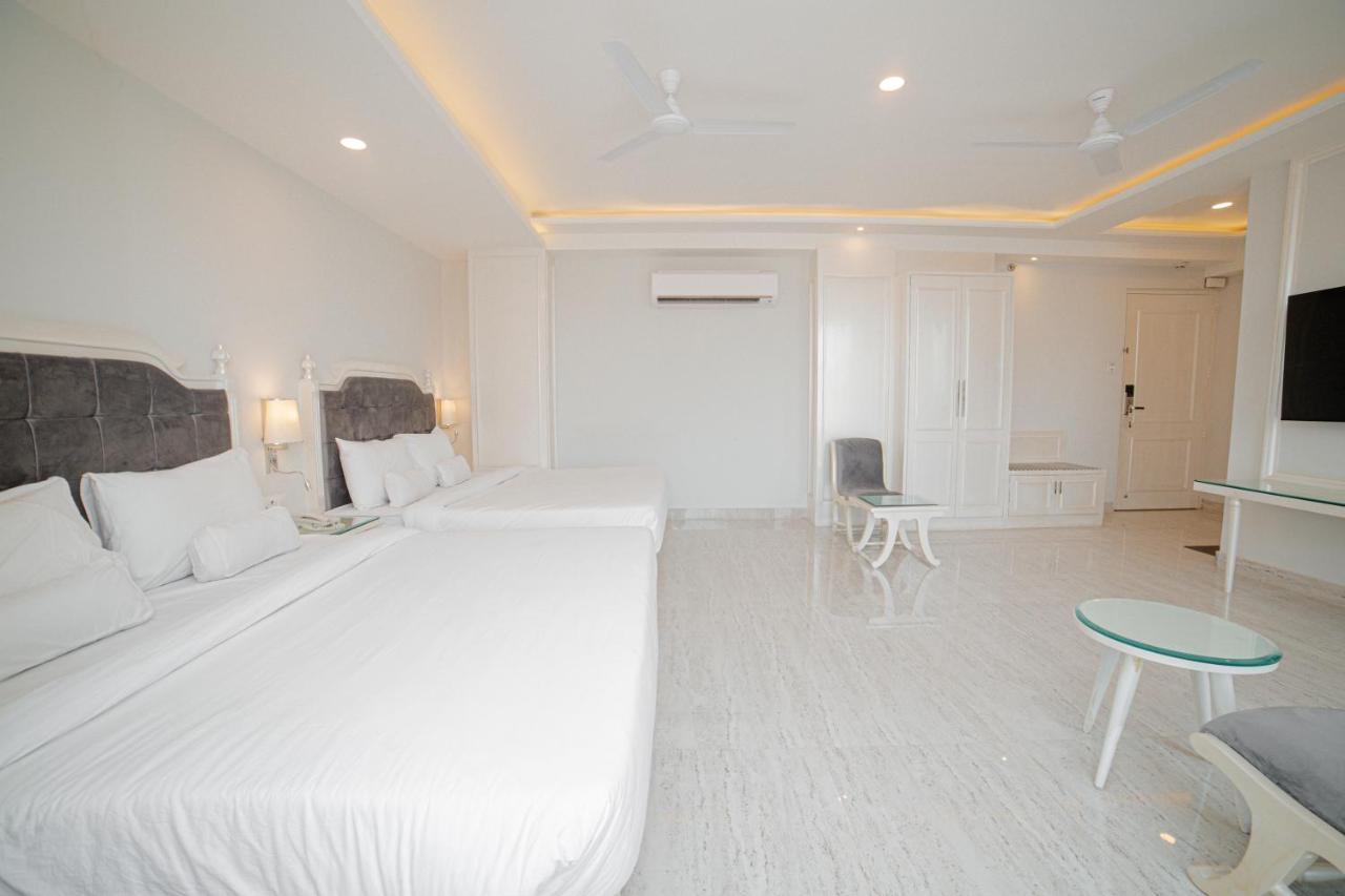 Pearl Courtyard Hotel Benares Buitenkant foto