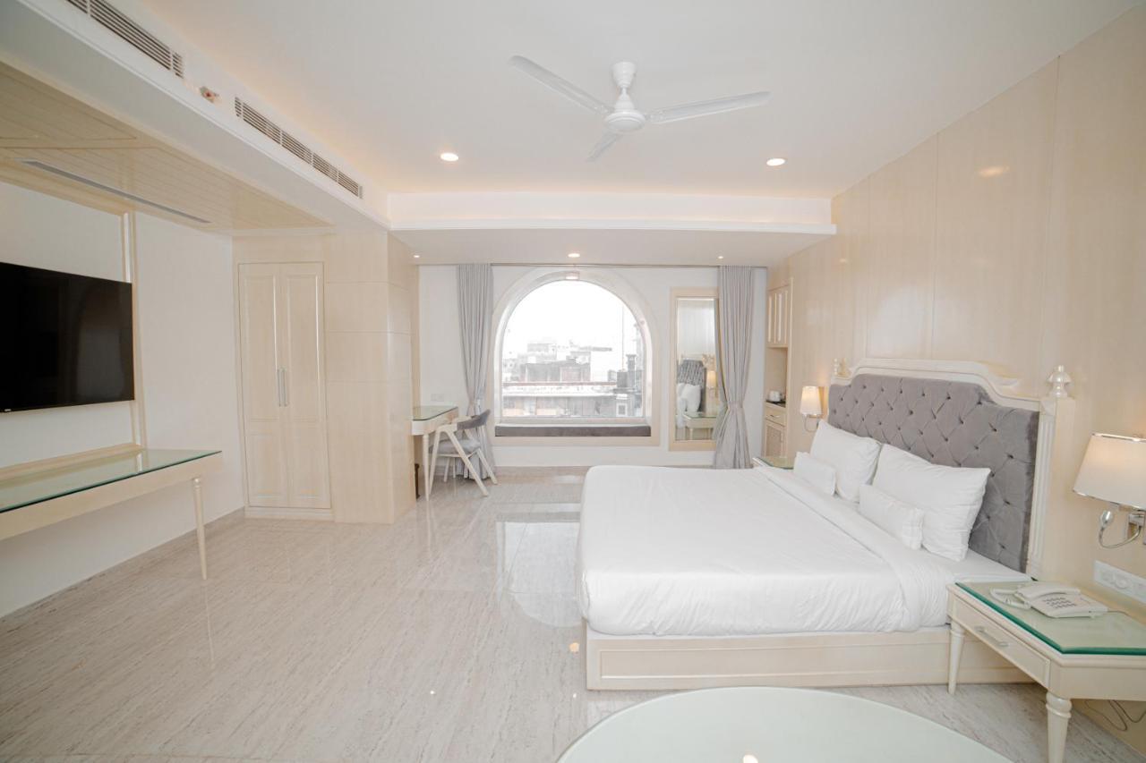 Pearl Courtyard Hotel Benares Buitenkant foto