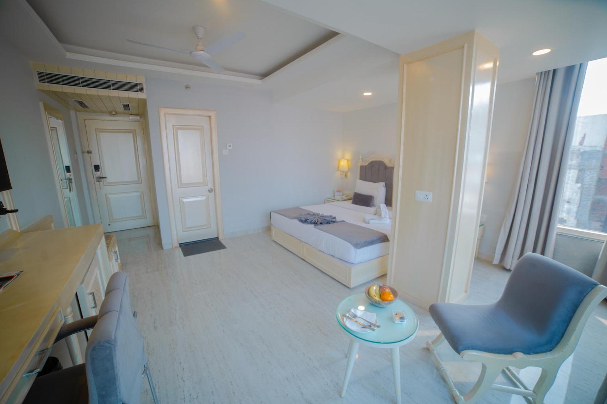 Pearl Courtyard Hotel Benares Buitenkant foto