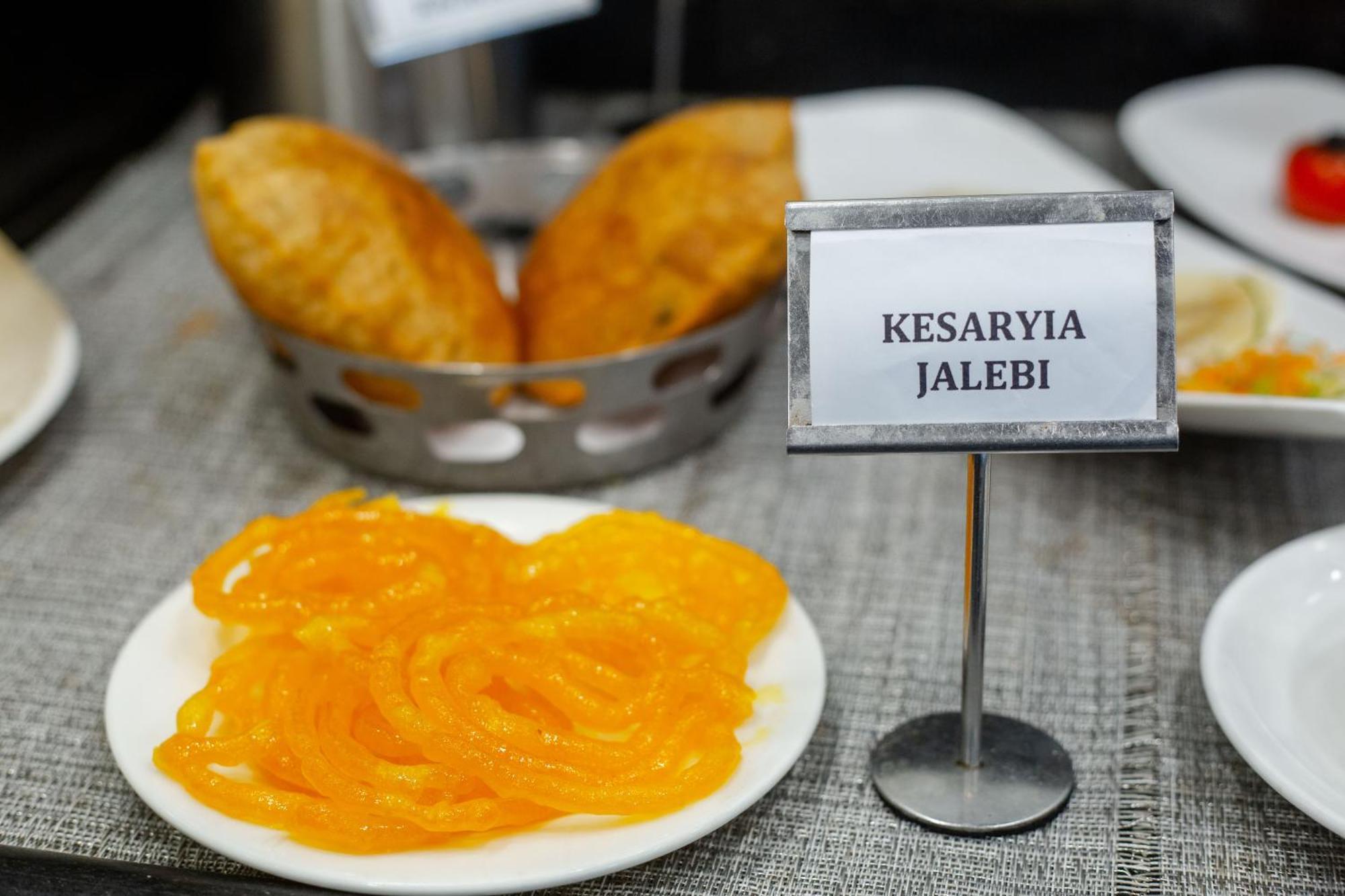 Pearl Courtyard Hotel Benares Buitenkant foto
