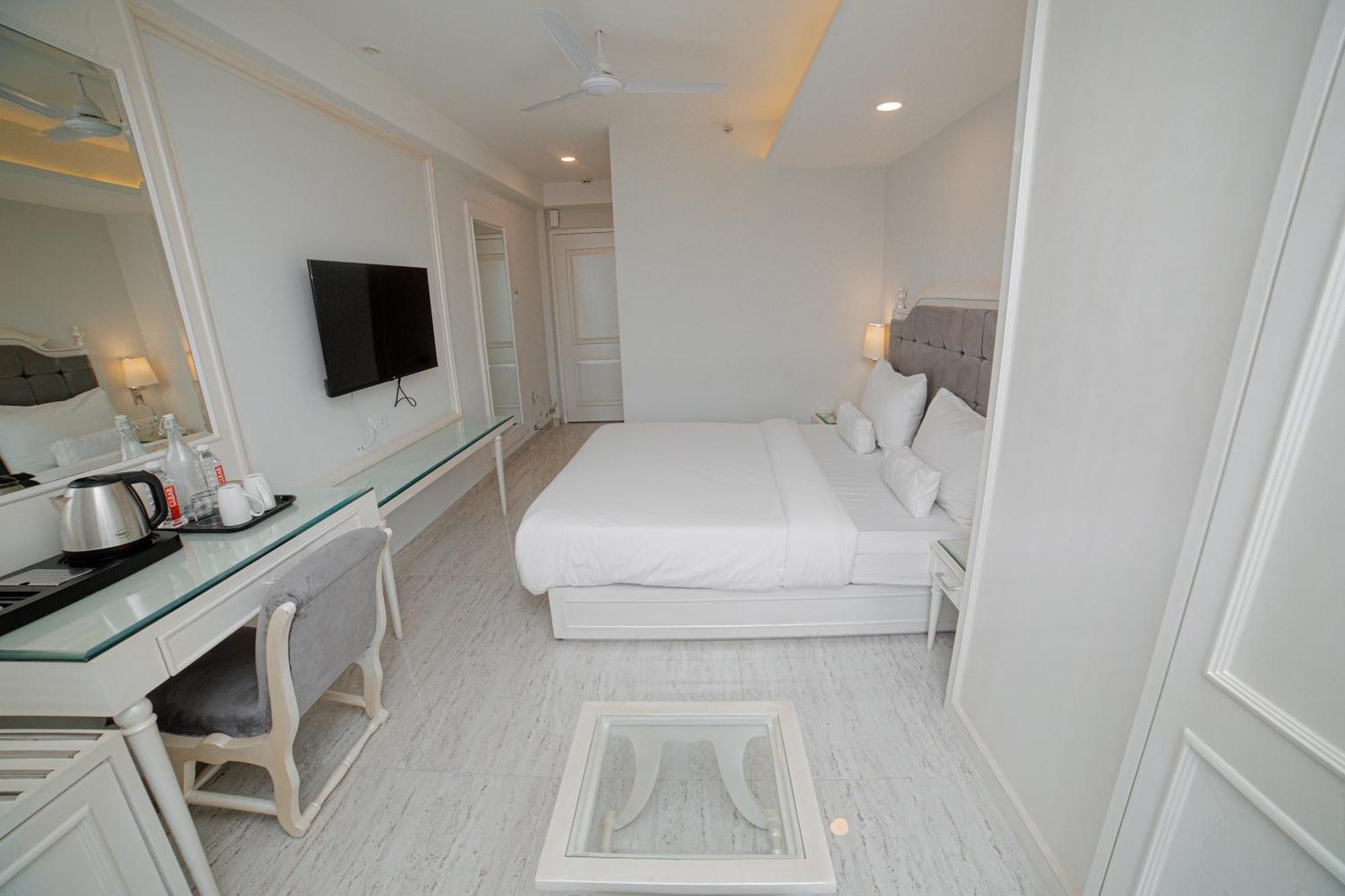 Pearl Courtyard Hotel Benares Buitenkant foto
